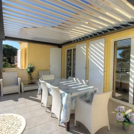 Amazing Holiday In With Private Pool Casa de Férias
