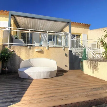 Amazing Holiday In With Private Pool Casa de Férias