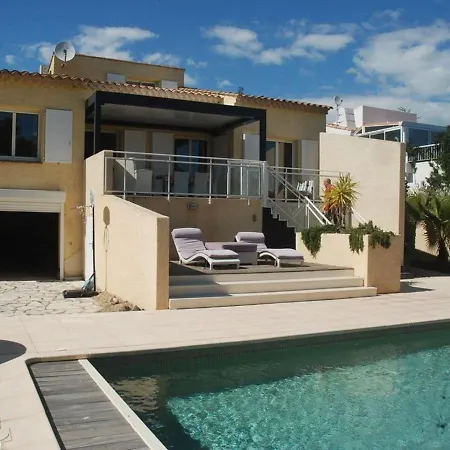 Casa de Férias Amazing Holiday In With Private Pool