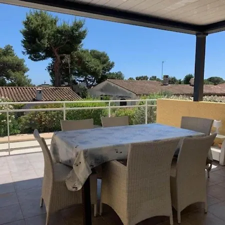 Amazing Holiday In With Private Pool Casa de Férias *